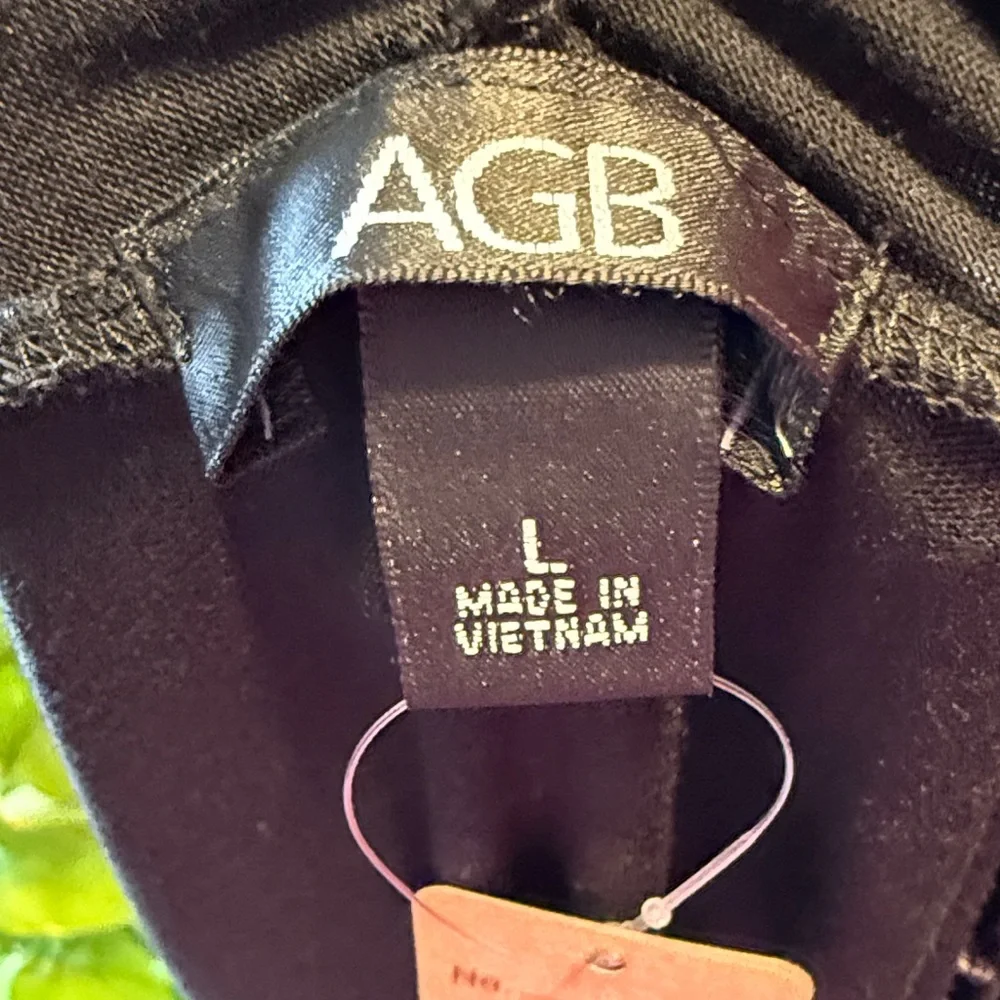 AGB Black Open-Front Women's top Sz L
